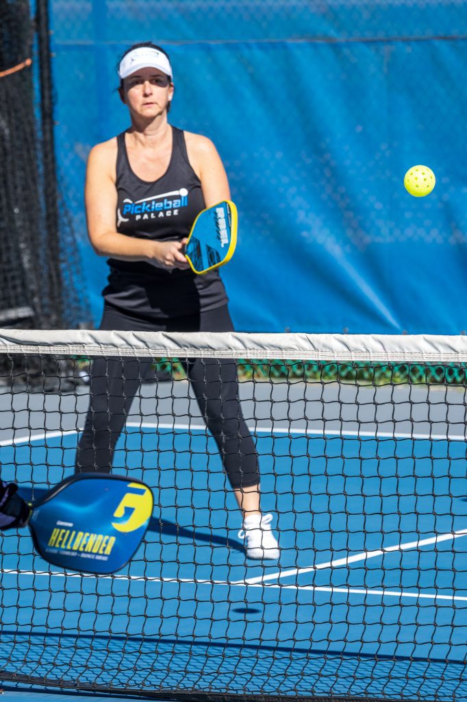 can you lose weight playing pickleball